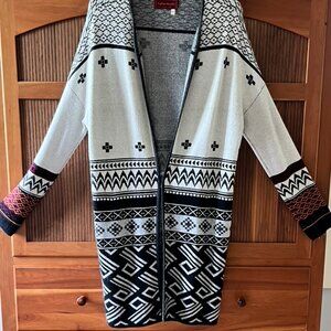 Left on Houston Black and Grey Native Print Long Sweater Coat, Sz M